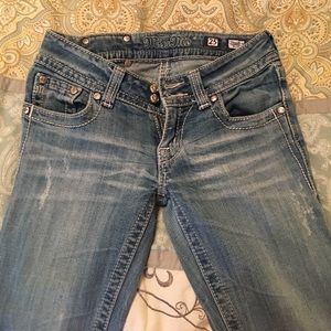 MISS ME light wash jeans!🎉
